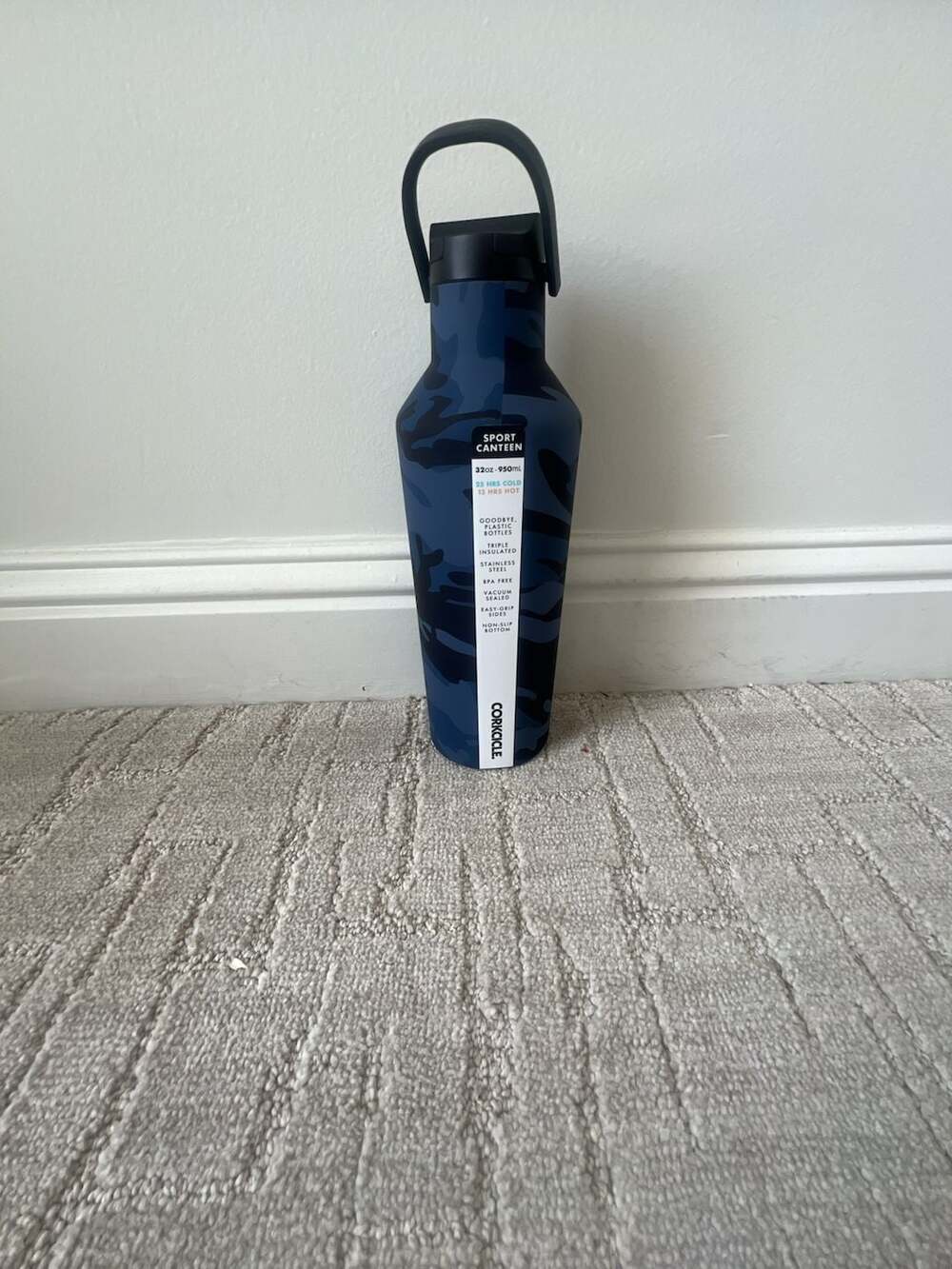 Corkcicle Series A Sport Canteen 32oz Water Bottle in Navy Camo